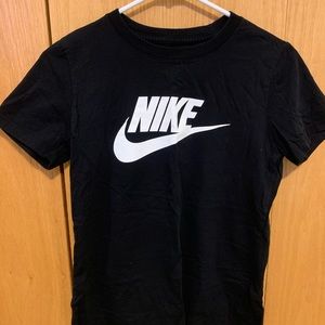 Nike T-shirt
